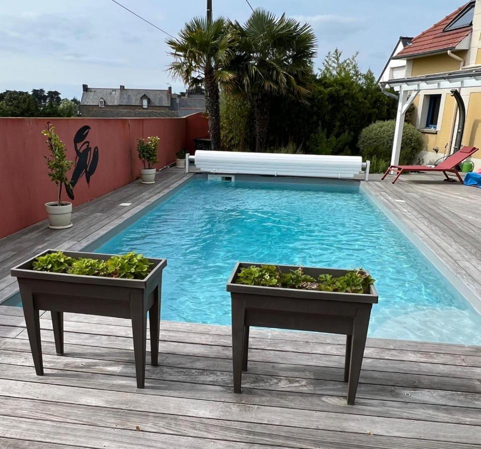 Le Clos Du Lupin Saint-Coulomb Exterior photo